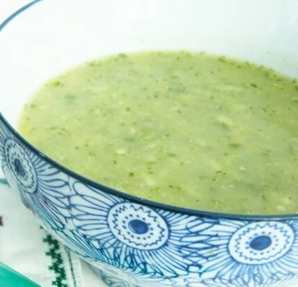 Niskokaloryczna zupa brokułowa